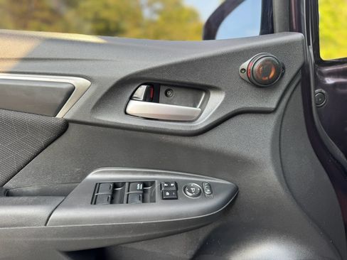 Used 2017 Honda Fit EX image 20