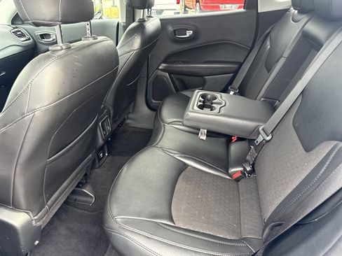 Used 2021 Jeep Compass Latitude FWD image 16