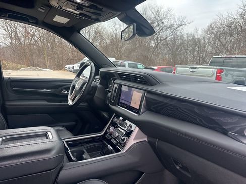 Certified 2021 GMC Yukon XL Denali w/ LPO, Illumination Package image 15