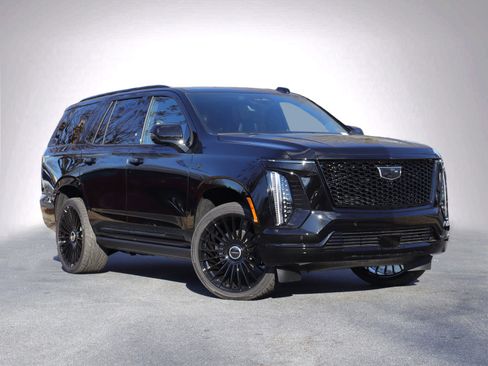 Used 2026 Cadillac Escalade Platinum Sport image 2