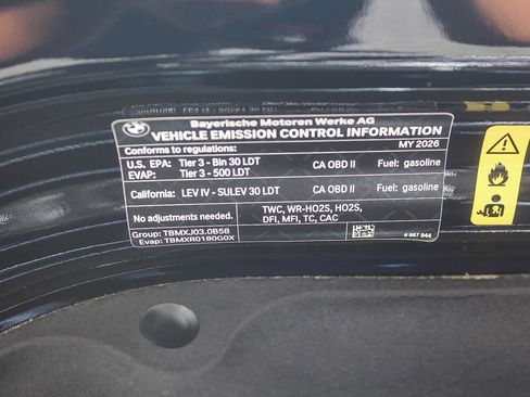 Used 2026 BMW X7 xDrive40i w/ M Sport Package AWD/4WD image 28