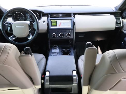 Used 2019 Land Rover Discovery SE AWD/4WD image 15