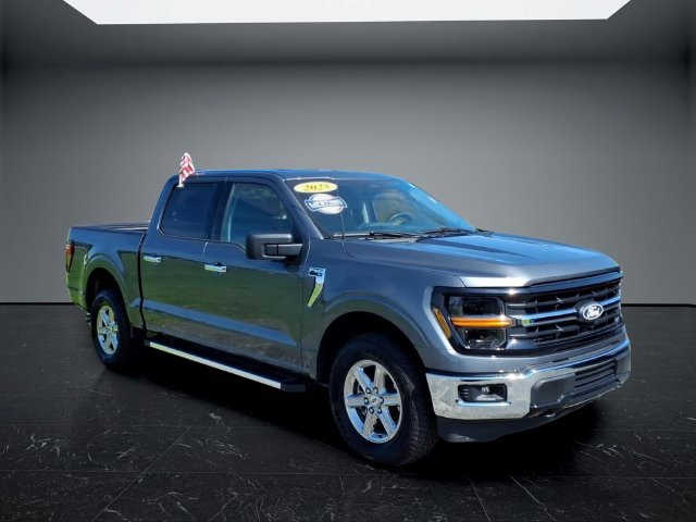 Used 2025 Ford F150 XLT w/ Equipment Group 301A Standard AWD/4WD image 5
