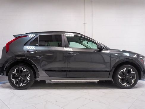 Used 2024 Kia Niro Wind FWD image 33