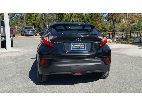 Used 2019 Toyota C-HR Limited image 7