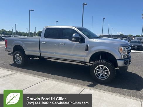 Used 2021 Ford F350 Platinum AWD/4WD image 8