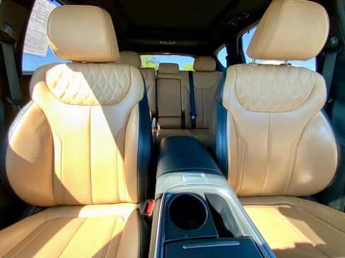 Used 2022 Hyundai Santa Fe Calligraphy image 32