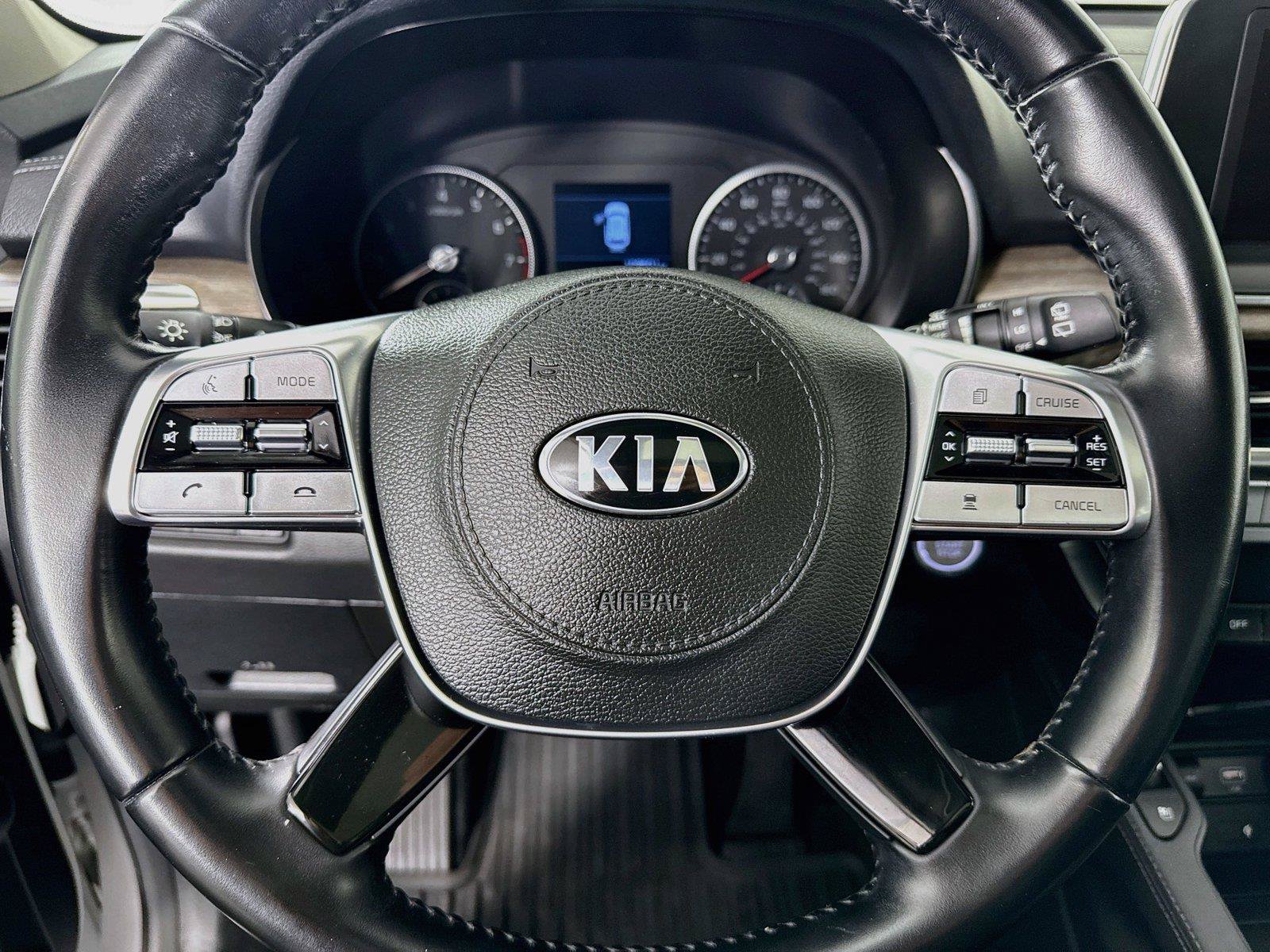 Used 2020 Kia Telluride EX w/ EX Premium Package FWD image 17