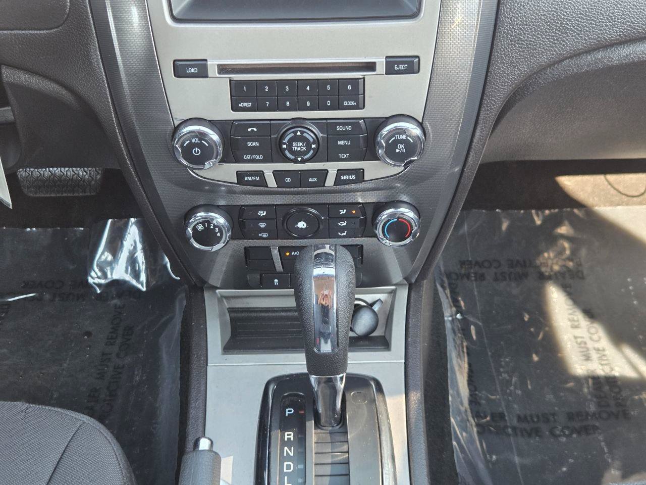 Used 2011 Ford Fusion SE FWD image 21