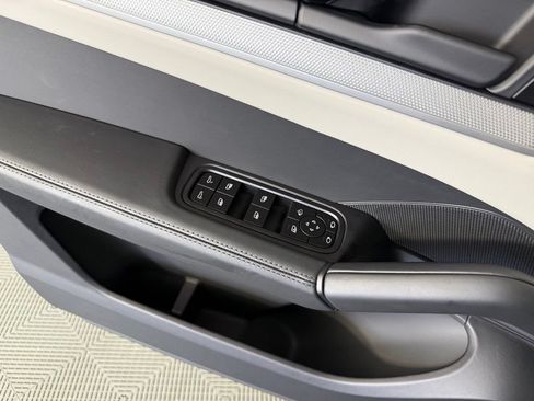 New 2026 Porsche Cayenne S AWD/4WD image 21