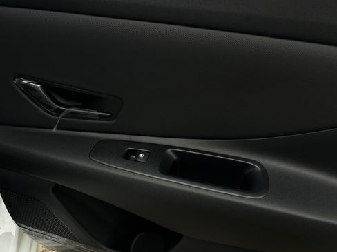 New 2026 Hyundai Elantra SEL Sport FWD image 26