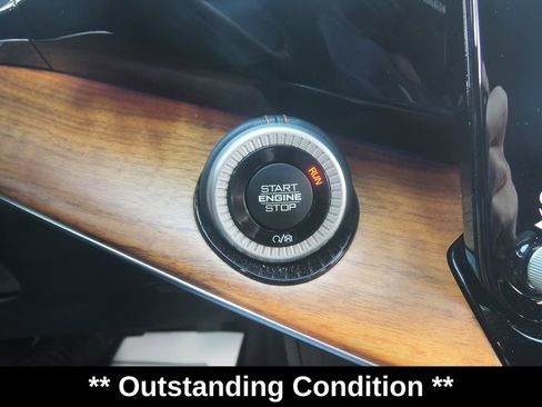 Used 2023 Jeep Grand Wagoneer Series III AWD/4WD image 25