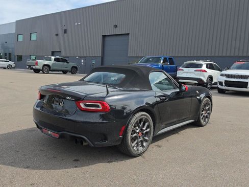 Used 2017 FIAT 124 Spider Abarth RWD image 3