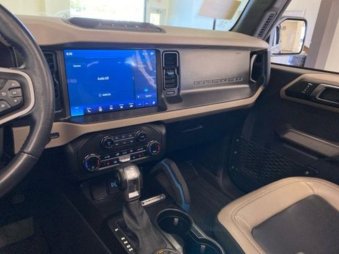 Used 2023 Ford Bronco Wildtrak AWD/4WD image 13