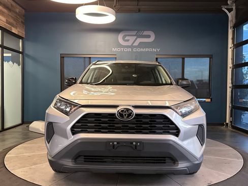 Used 2021 Toyota RAV4 LE FWD image 8