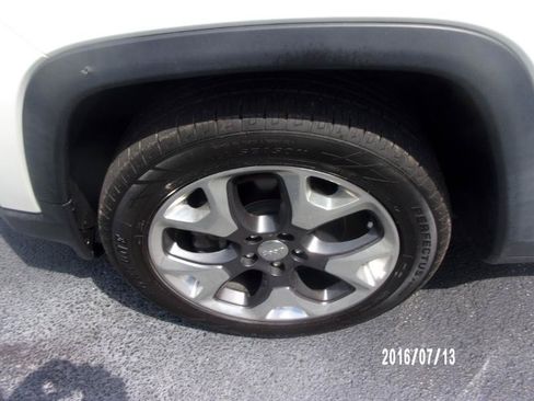 Used 2021 Jeep Compass Limited AWD/4WD image 16