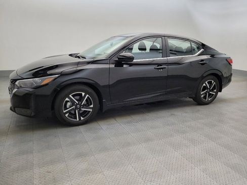 Used 2025 Nissan Sentra SV FWD image 2