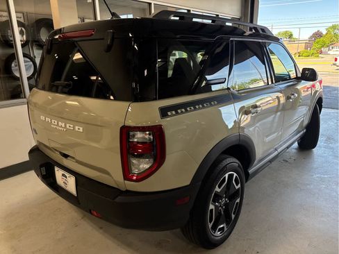 Used 2024 Ford Bronco Sport Outer Banks w/ Tech Package AWD/4WD image 10