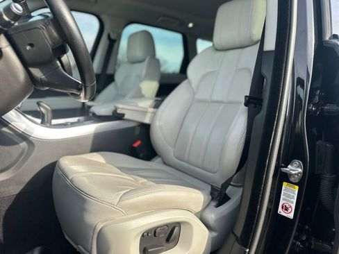 Used 2015 Land Rover Range Rover Sport HSE AWD/4WD image 28