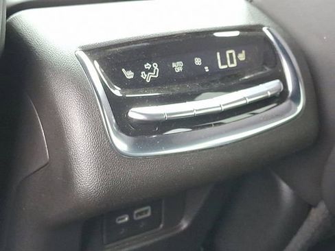 Used 2023 Cadillac XT6 Premium Luxury w/ Platinum Package image 15