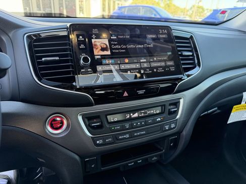 New 2026 Honda Ridgeline RTL image 18