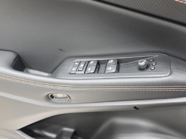 Used 2026 Jeep Cherokee Limited AWD/4WD image 28