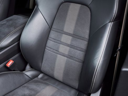 Used 2022 Porsche Cayenne Turbo GT image 46