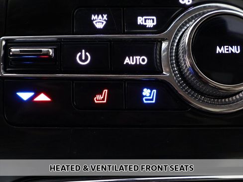 Used 2022 Lincoln Nautilus Reserve image 9