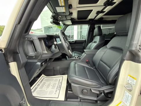 Used 2025 Ford Bronco Badlands AWD/4WD image 21