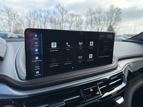 Used 2025 Acura MDX A-Spec image 33