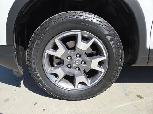 Certified 2023 Honda Passport TrailSport image 11