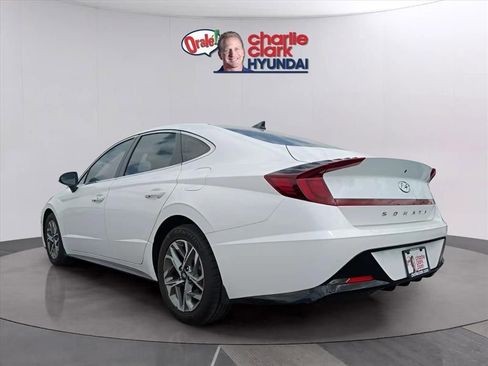 Used 2022 Hyundai Sonata SEL image 4