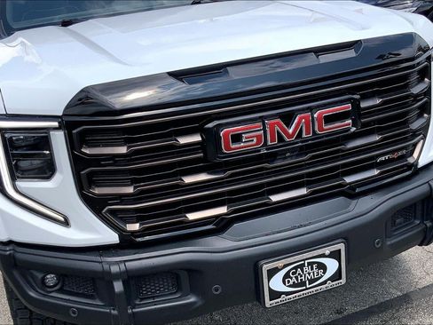Used 2023 GMC Sierra 1500 AT4X AWD/4WD image 28