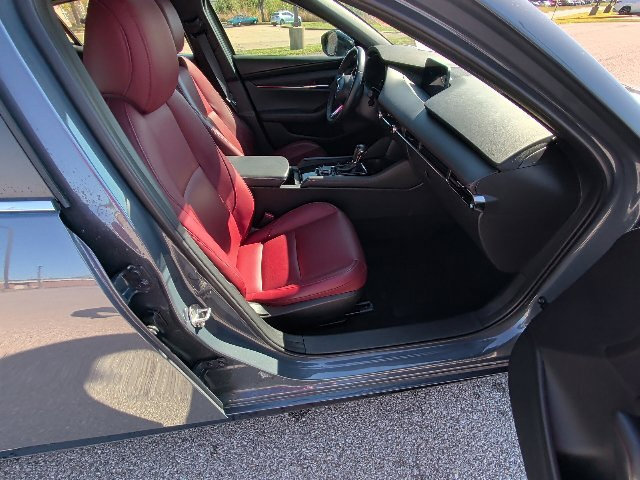 Used 2026 MAZDA MAZDA3 Carbon AWD/4WD image 3