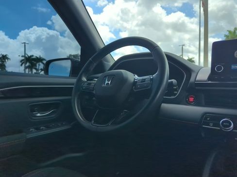 Used 2024 Honda Pilot Sport image 26