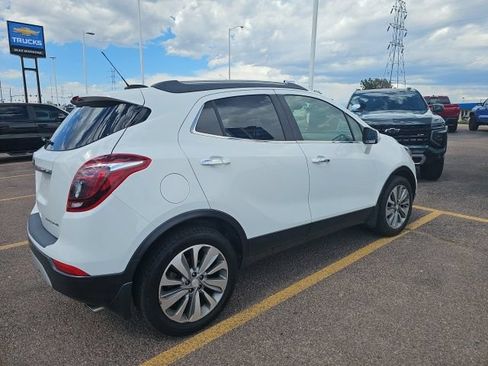 Used 2019 Buick Encore Preferred FWD image 3