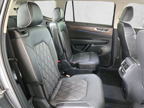 Used 2024 Volkswagen Atlas SEL Premium R-Line AWD/4WD image 20