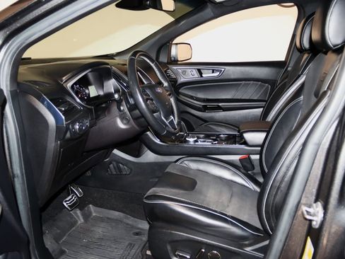 Used 2019 Ford Edge ST w/ Cold Weather Package image 30