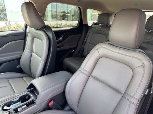 New 2026 Lincoln Corsair Premiere FWD image 13