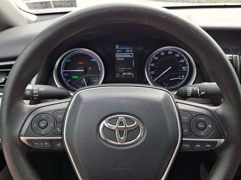 Certified 2022 Toyota Camry LE FWD image 18