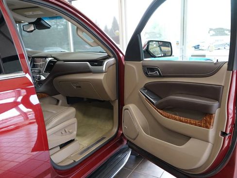 Used 2017 Chevrolet Suburban Premier AWD/4WD image 48