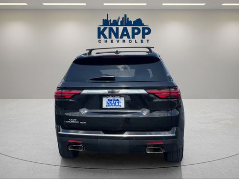 Used 2022 Chevrolet Traverse High Country w/ LPO, "Hit The Road" Package AWD/4WD image 4