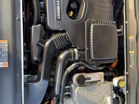 Used 2018 Ford Fusion SE w/ Equipment Group 602A FWD image 39