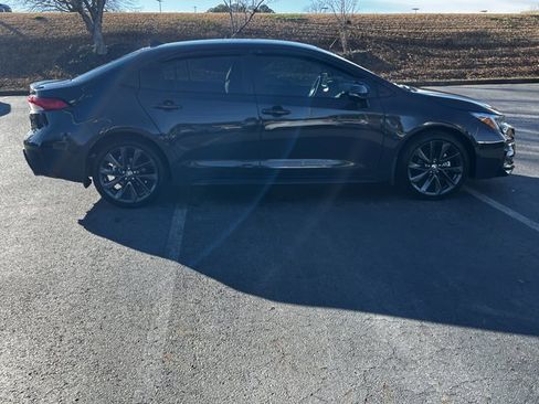 Certified 2025 Toyota Corolla SE image 4