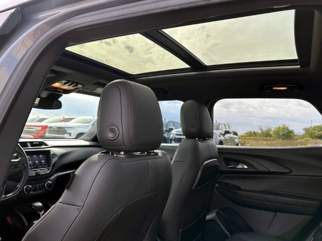 Certified 2021 Chevrolet TrailBlazer RS w/ Sun and Liftgate Package FWD image 16