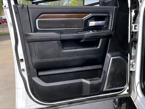 Used 2024 RAM 2500 Laramie image 20