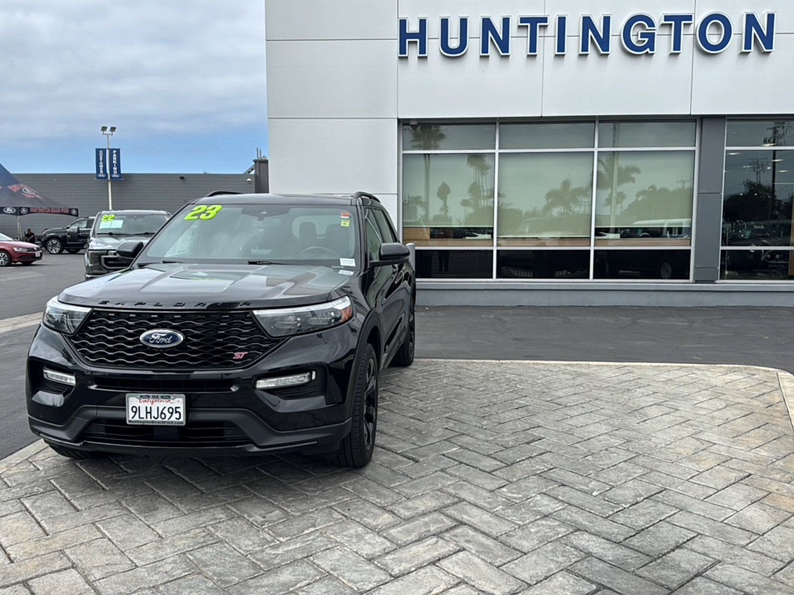 Used 2023 Ford Explorer ST w/ Equipment Group 401A AWD/4WD image 23