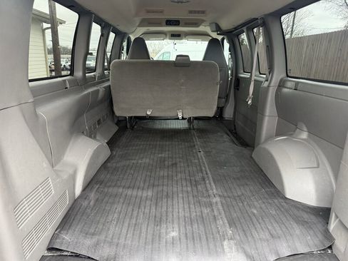 Used 2020 Chevrolet Express 3500 image 17