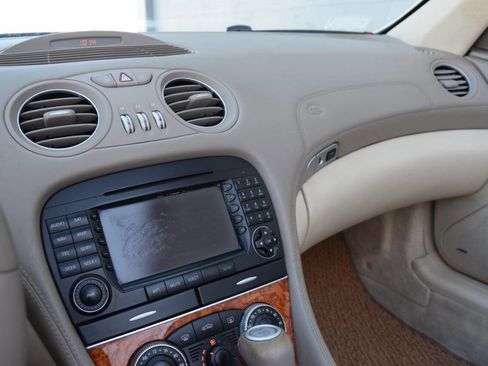 Used 2005 Mercedes-Benz SL 500 image 36