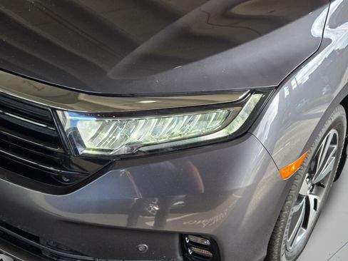 Used 2022 Honda Odyssey Touring image 9